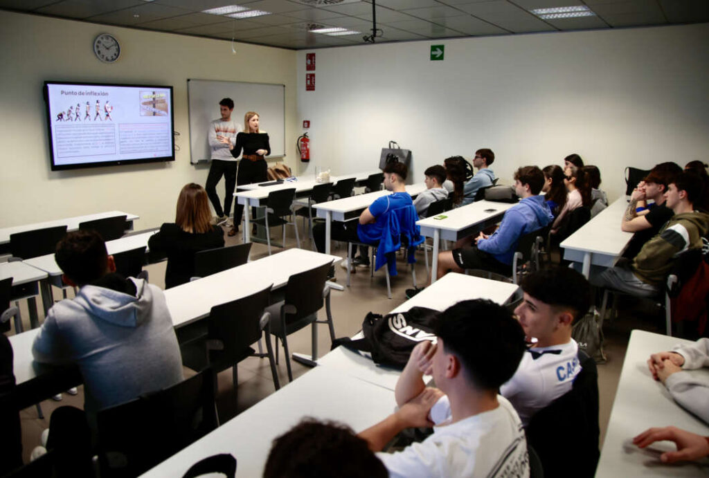 El CEU inaugura su ciclo sobre Deporte y Salud con una jornada centrada en la obesidad