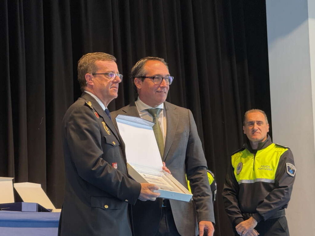 Comisario Policía Nacional día de la Policía Portuaria 060226