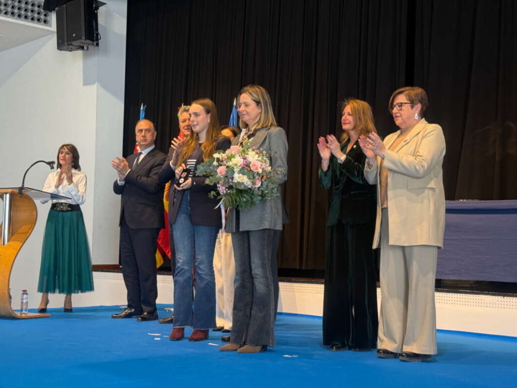 Homenaje a Eugenio Toledo en el día de la Policía Portuaria 060226