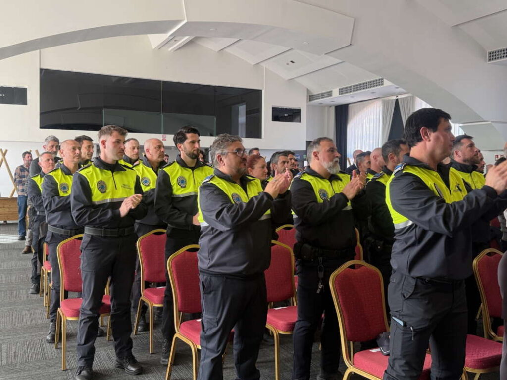 Homenaje a Eugenio Toledo en el día de la Policía Portuaria 060226