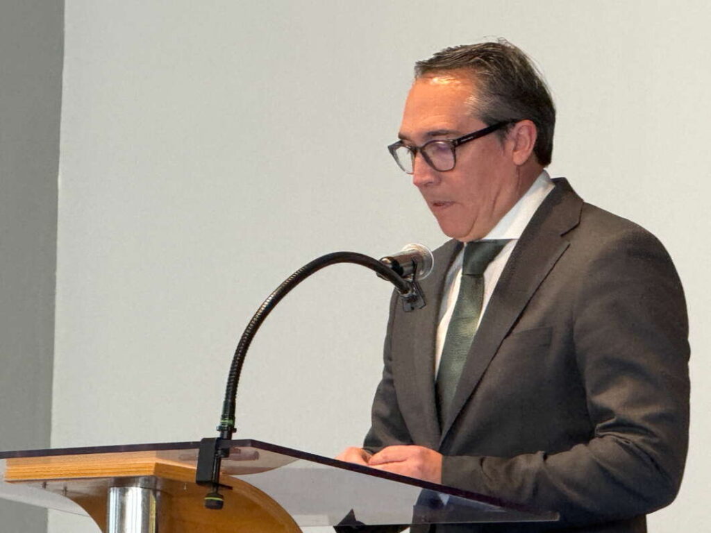 Ruben Ibañez. Homenaje a Eugenio Toledo en el día de la Policía Portuaria 060226