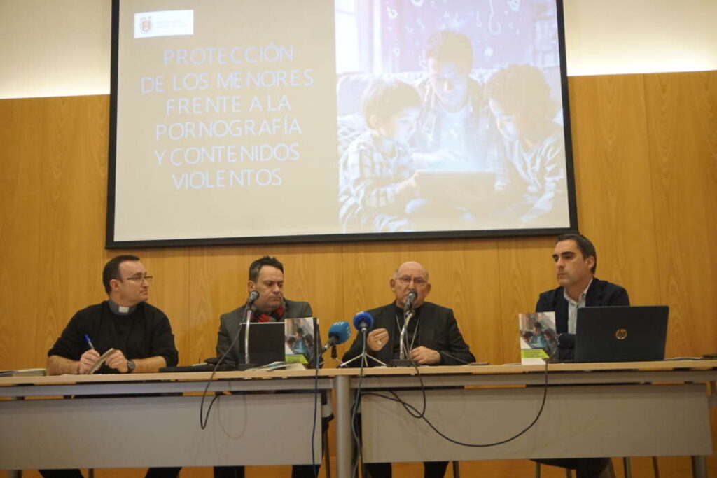 La Diócesis lanza un documento para proteger a menores frente a pornografía y violencia
