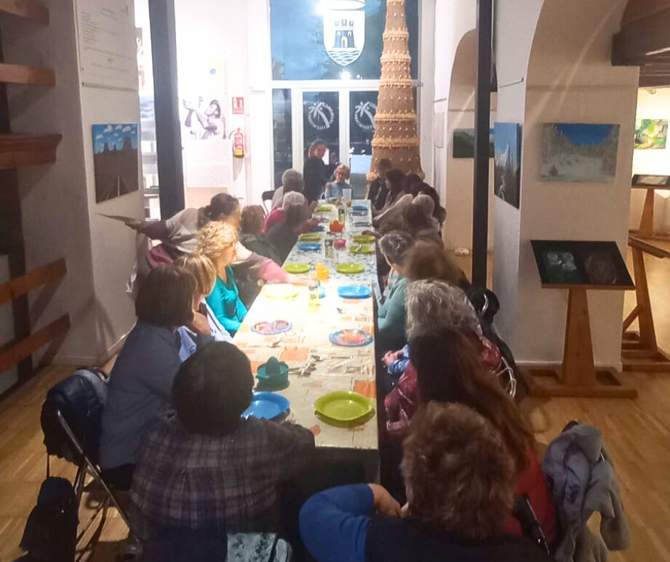 Almenara impulsa la ciència amb tallers pel Dia de la Dona i la Xiqueta