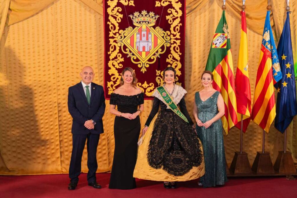 Galanía a la reina de las fiestas de Castellón 2026  Clara Sanz