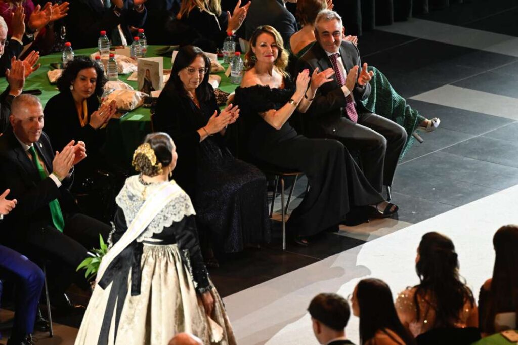 Galanía a la reina de las fiestas de Castellón 2026  Clara Sanz