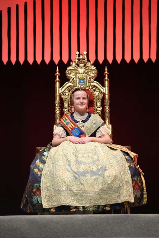 Pleitesia reina Infantil Falles Burriana Ana olivas