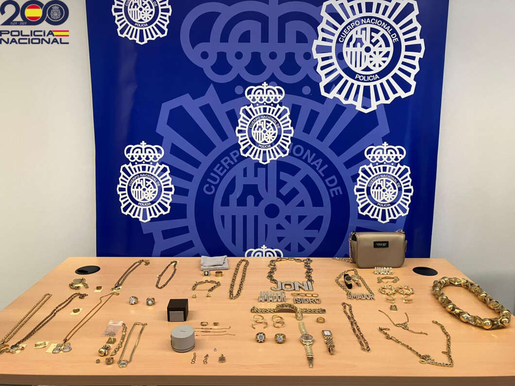 policia nacional, cuatro detenidos