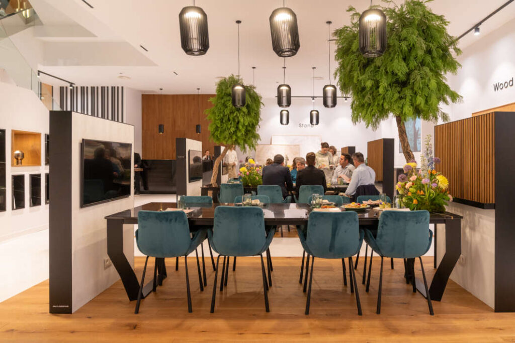 Porcelanosa transforma su 32ª Muestra Internacional con gastronomía, ópera y afterworks