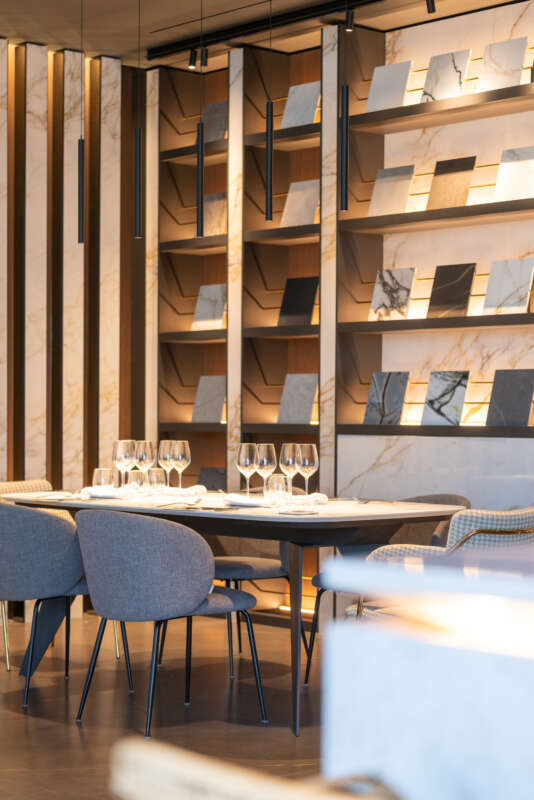 Porcelanosa transforma su 32ª Muestra Internacional con gastronomía, ópera y afterworks