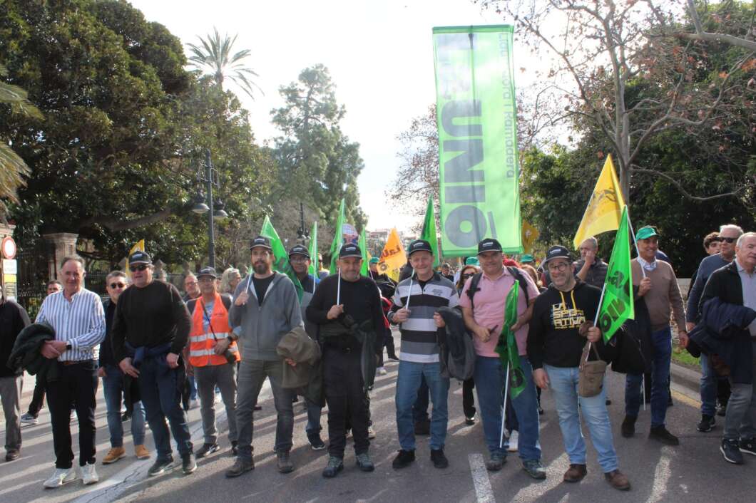 Más de 400 agricultores y 10 tractores de LA UNIÓ protestan mañana en Madrid por las políticas agrarias