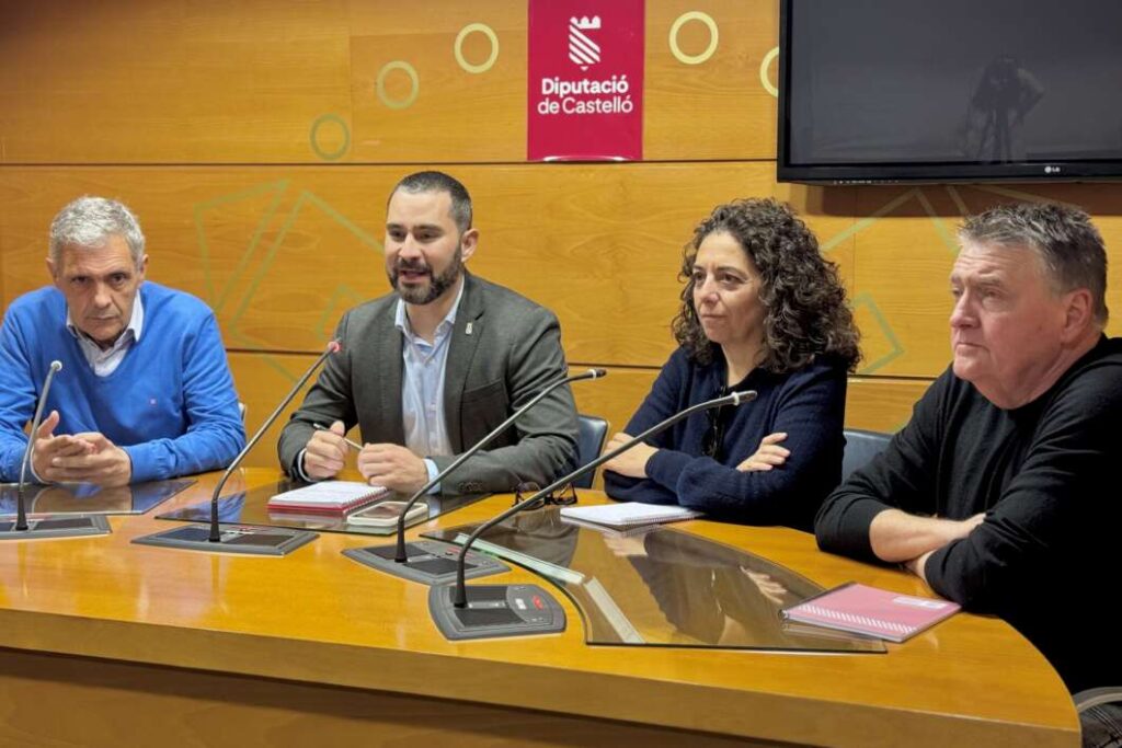 Els alcaldes socialistes acusen la diputació de retardar el finançament del Pla impulsa