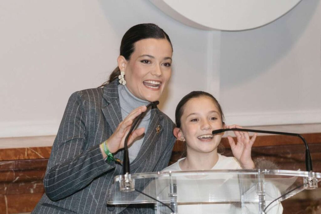 Entrega de las pulseras de Magdalena 2026 a las reinas de las fiestas