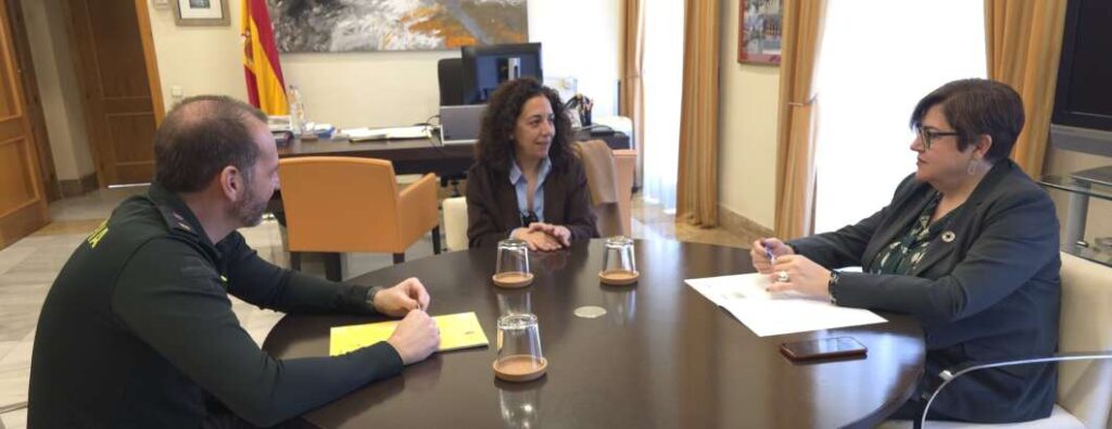 Antonia Garcia se reúne con la alcaldesa de Sant Mateo