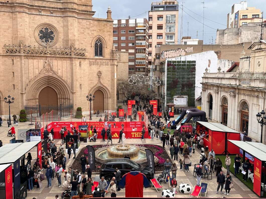 Castellón se vuelca con la Selección femenina en la Fan Zone