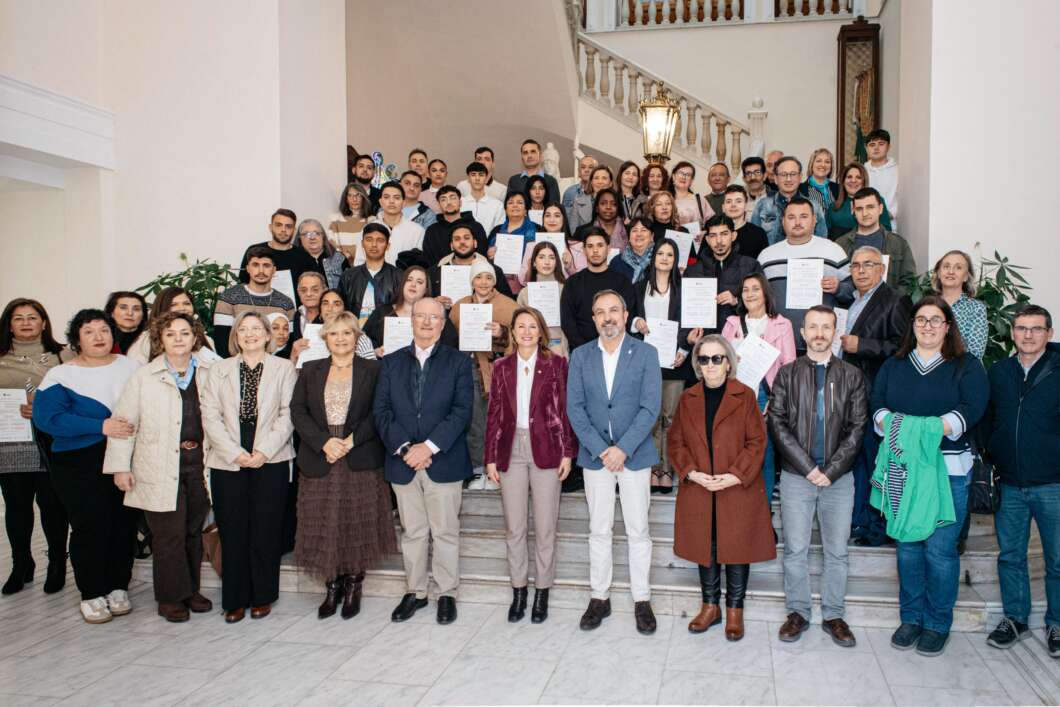 Castellón entrega los diplomas a 80 alumnos de los programas de empleo financiados con 1,6 millones por Labora