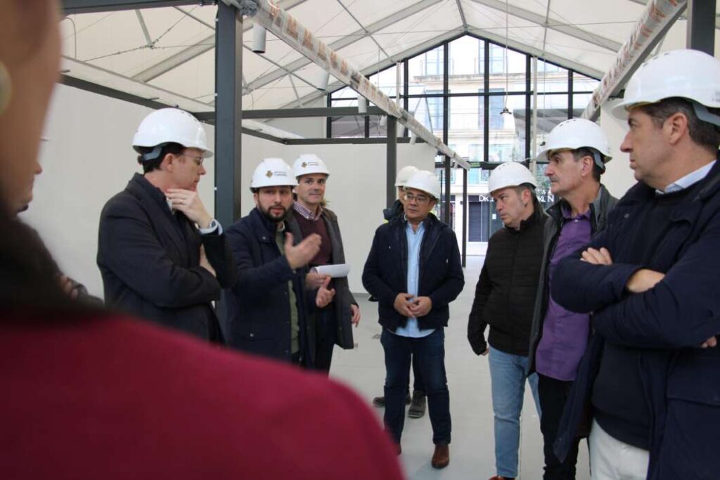 El gobierno invita a lla oposición a visitar el nuevo mercado provisional 