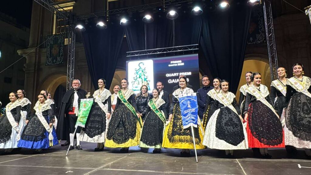 Gaiata 8 Portal de l'Om 4 premio concurso de Gaiatas monumentales Magdalena 21026