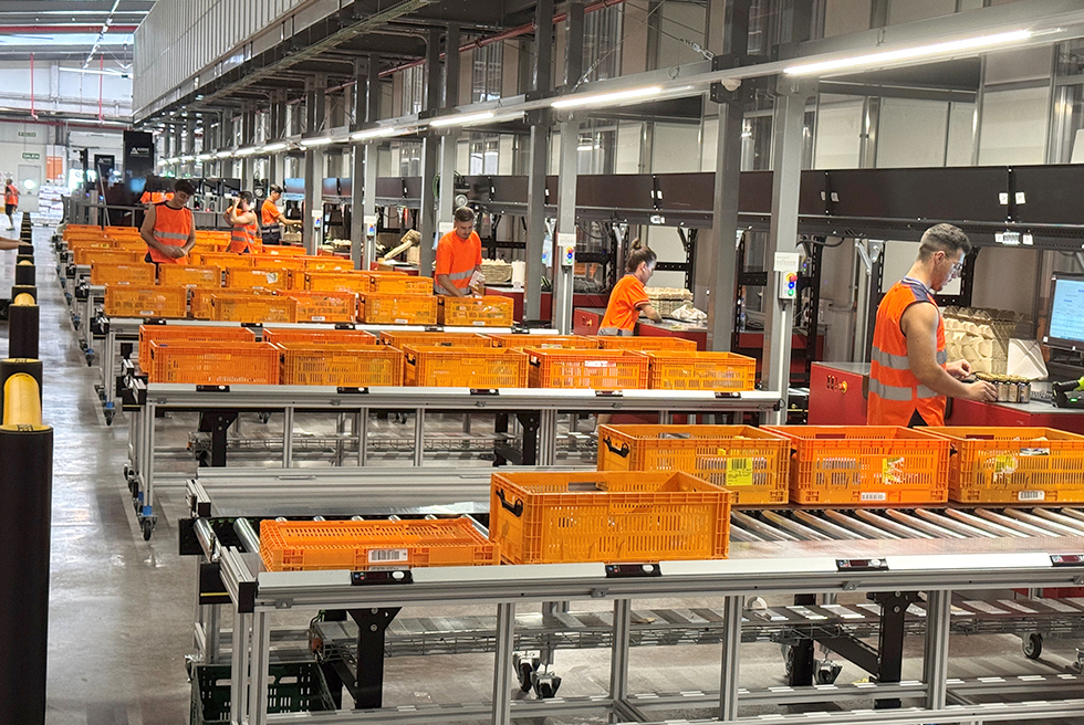 Consum impulsa su logística en Murcia con un sistema robotizado capaz de gestionar hasta 55.000 bultos diarios