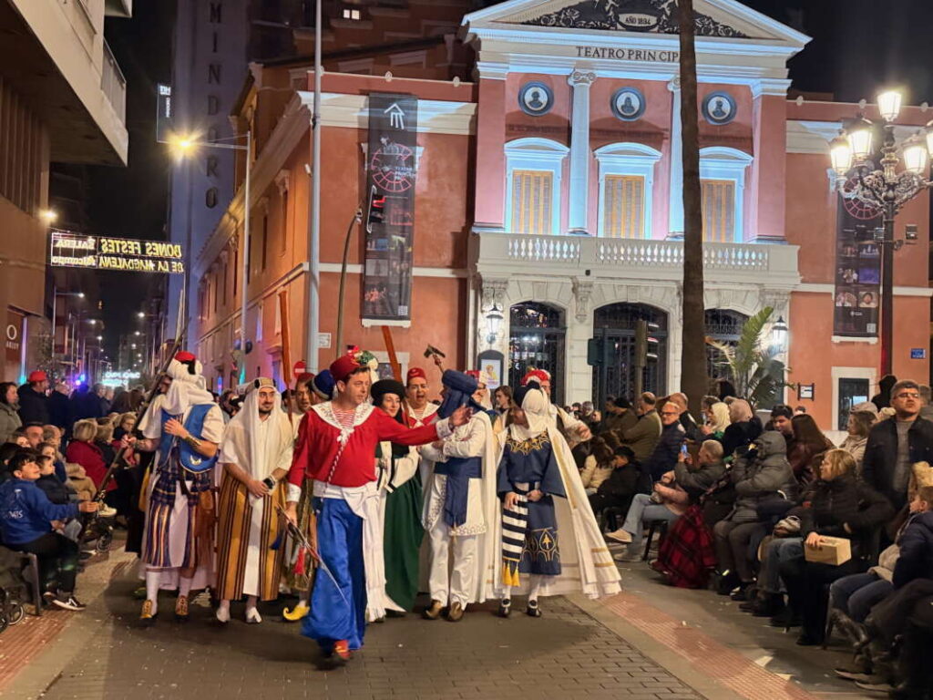 Desfile de Moros y cristianos 50 aniversario Moros d'Alqueria Magdalena 2026