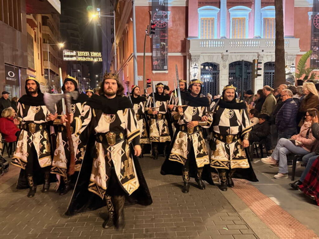 Desfile de Moros y cristianos 50 aniversario Moros d'Alqueria Magdalena 2026