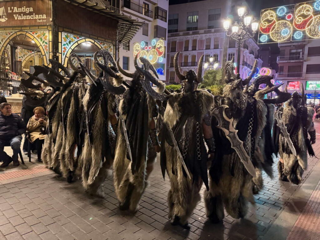 Desfile de Moros y cristianos 50 aniversario Moros d'Alqueria Magdalena 2026