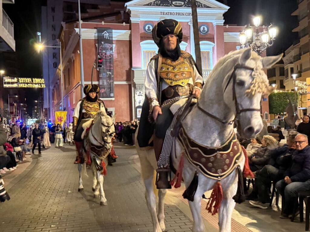 Desfile de Moros y cristianos 50 aniversario Moros d'Alqueria Magdalena 2026