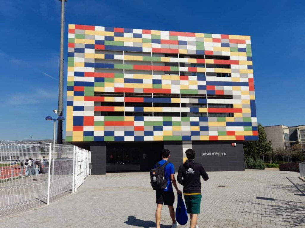 Edificio de Deportes y Servicios Centrales de la UJI