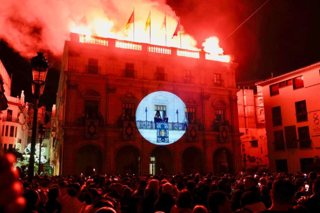 Enfarolà del Fadrí Magdalena 2026