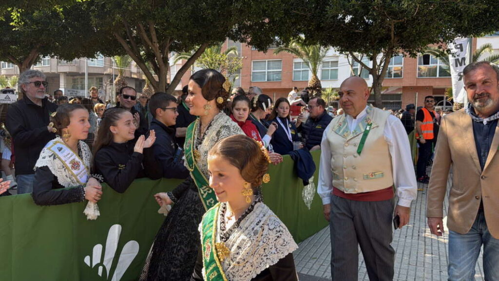Entra de las reinas en el recinto de mascletaes Magdalena 2026