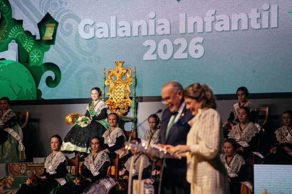 Galanía de la reina infantil Castellón 2026 Ana Colón