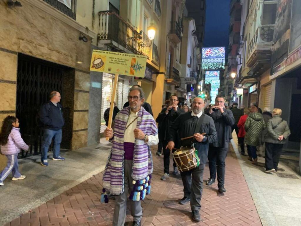 PAsacalle participantes homenaje a la Dolçaina y el Tabal. Magdalena 2026