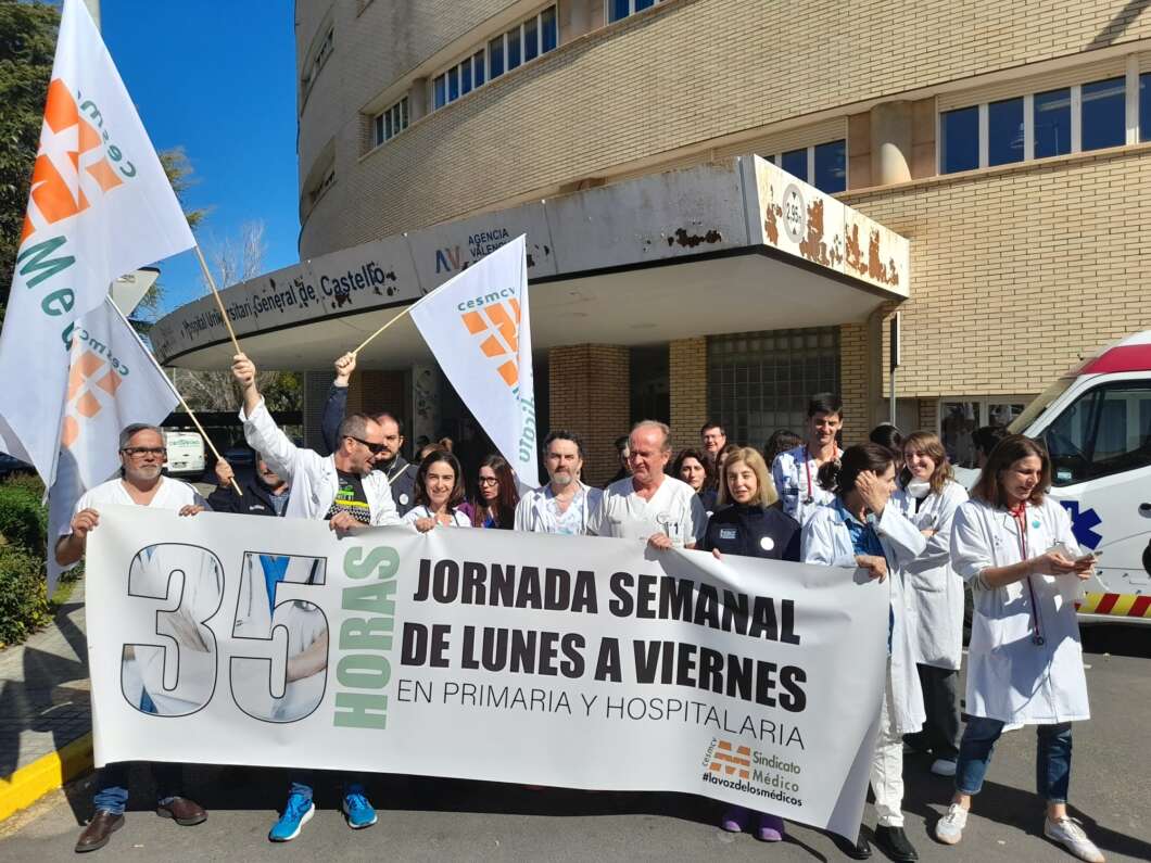 Movilización y huelga de médicos para pedir mejoras laborales