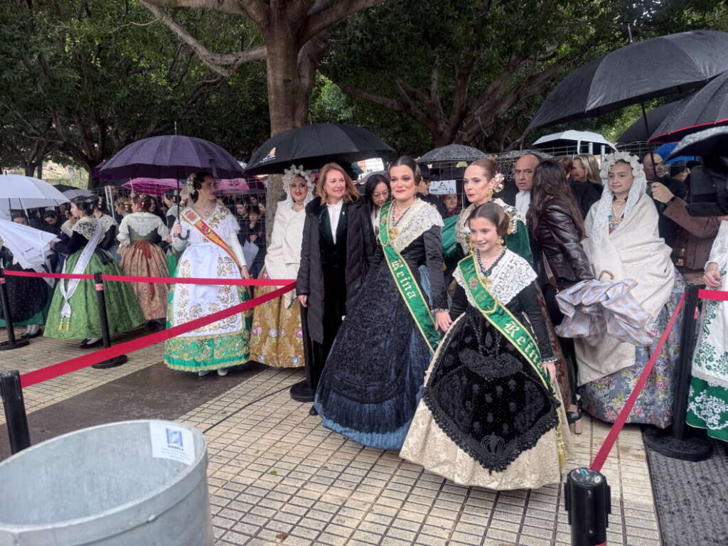 Mascletà inaugural de las Fiestas de la Magdalena 2026 disparada por Mediteerráneo