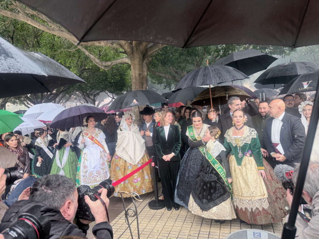 Mascletá de Mediterràneo inaugura las Fiestas de la Magdalena 2026