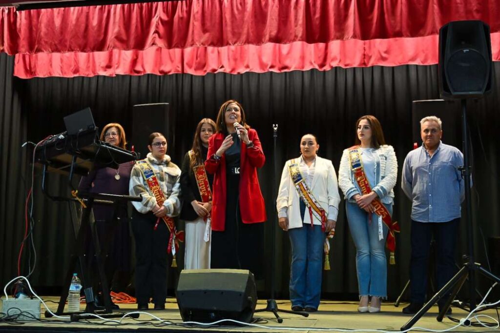 Almassora tanca el Mig Any Fester amb transhumància urbana, concert K-Pop i castell de focs