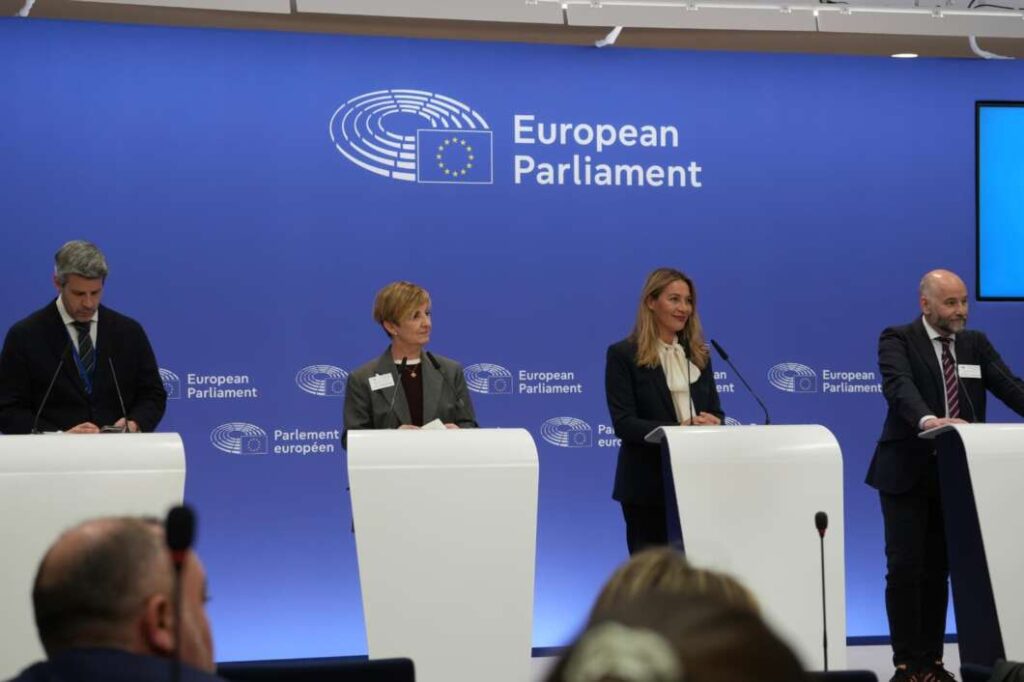 La Generalitat y Emilia-Romaña piden suspender temporalmente el ETS para la cerámica