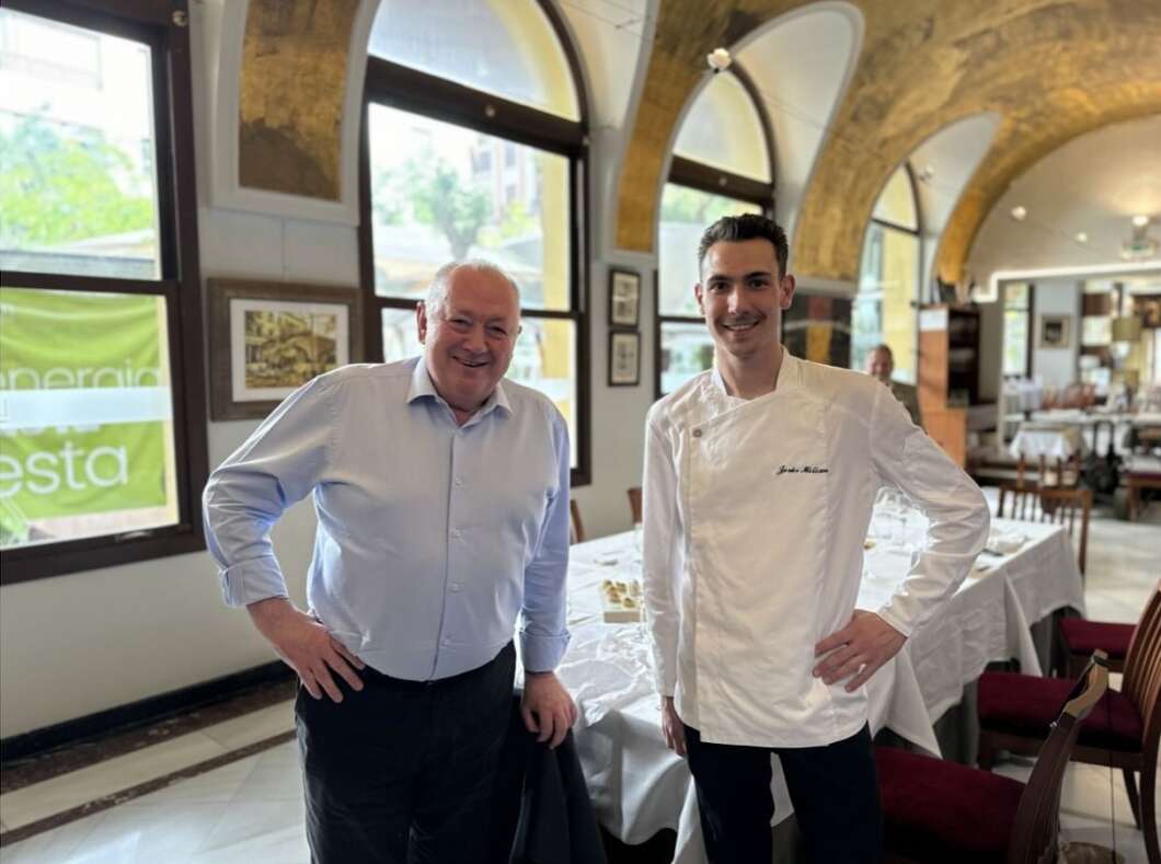 Épico comienzo de las fiestas de la Magdalena en Lino Restaurant