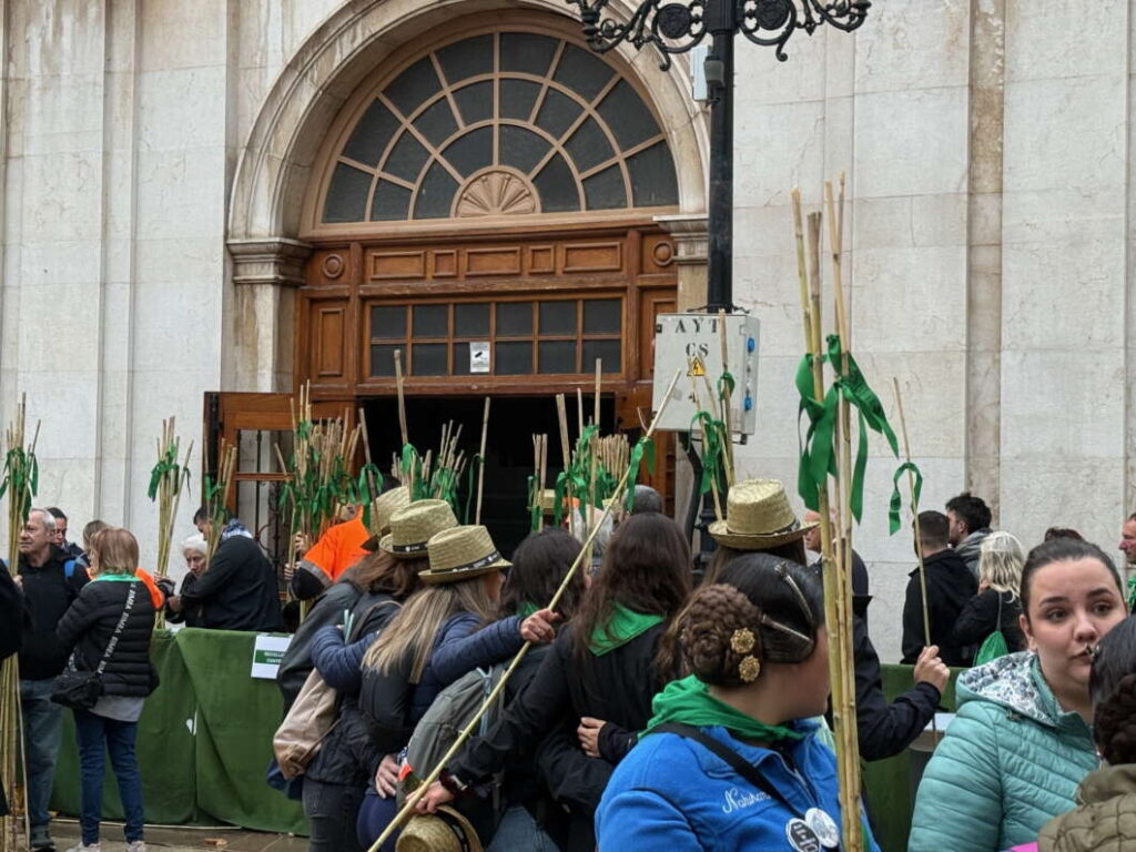 Salida de la Romeria de les Canyes 2026