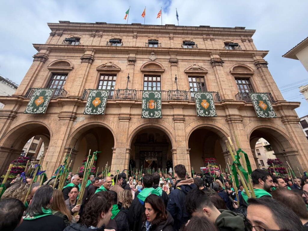 Salida de la romeria de les Canyes Magdalena 2026