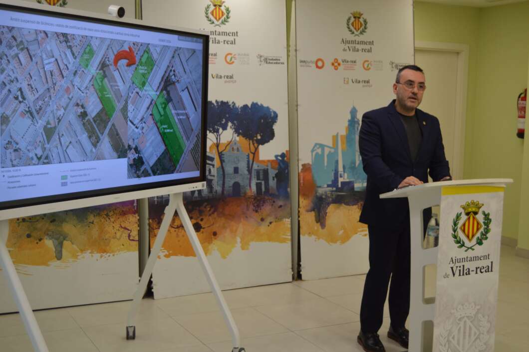 Vila-real presenta el projecte de millora de la estació de tren