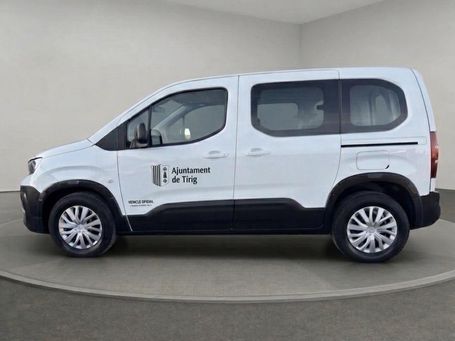 Tírig proporciona servei de transport al metge per al veïnat