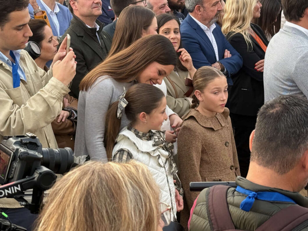 Escala a Castellón, bienvenida capitanes 090426