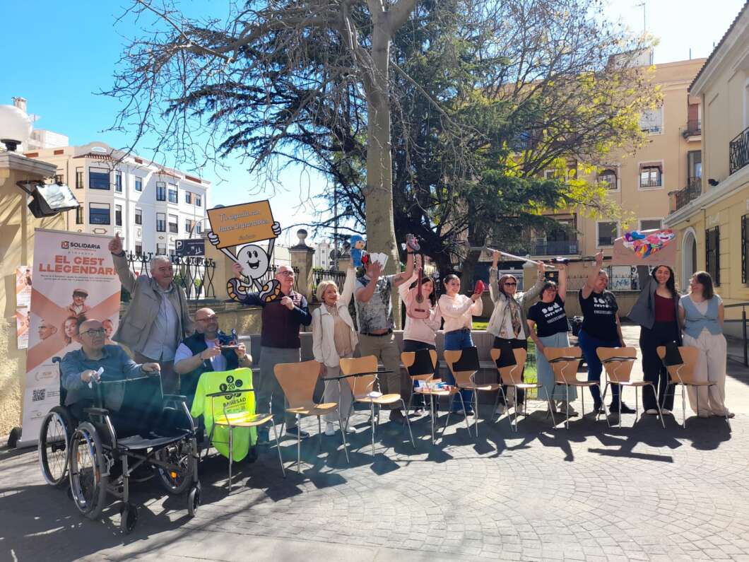 Presentación de la campaña X solidaria para l renta