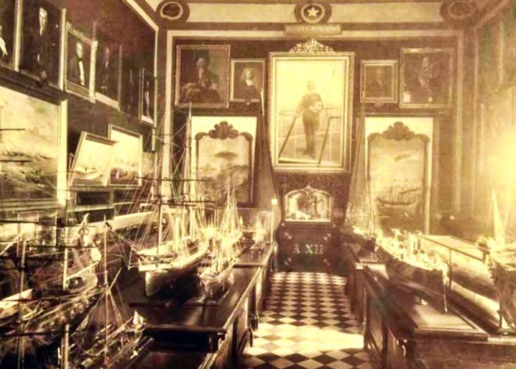 Museo Naval en el Palacio de Godoy. Exposición Castellón y la mar