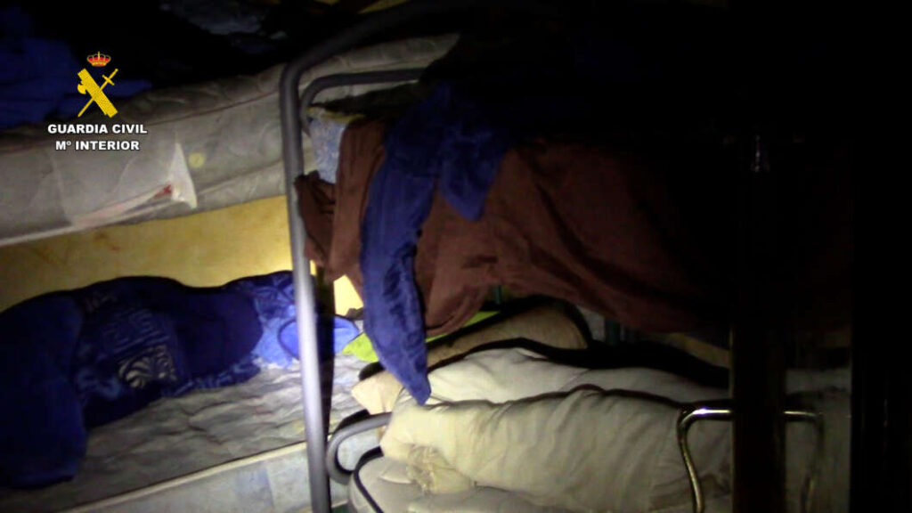 La Guardia Civil desarticula en Nules una red de explotación laboral y libera a 80 víctimas en condiciones de semiesclavitud