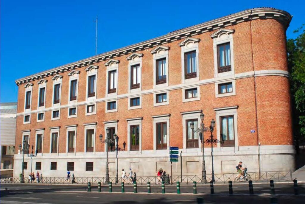 Palacio de Godoy, edificio Museo de Marina, exposición Castellón y la Mar