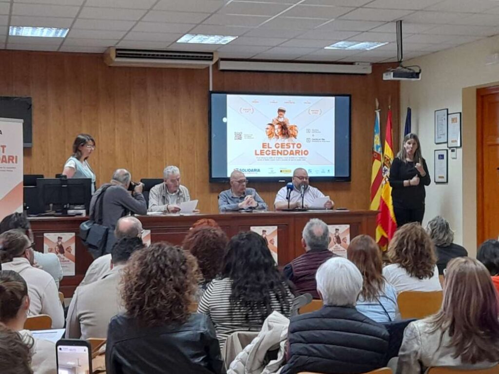 Presentación de la campaña X solidaria para l renta 