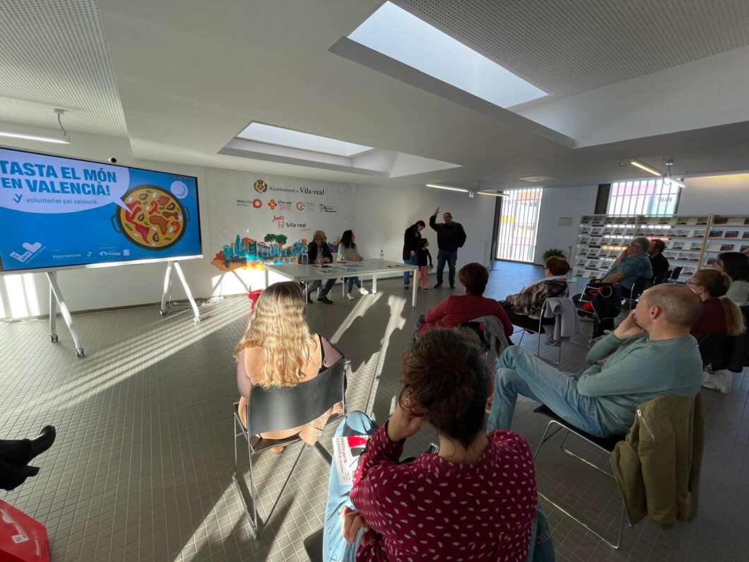 Presentació llibre a Vila-real 'Tasta el món en valencià'