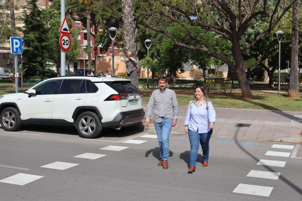 Vila-real instal·la pictogrames en passos de vianants per a millorar la seguretat inclusiva