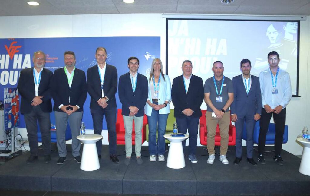 La Generalitat forma a 900 profesionales para prevenir la violencia en el deporte base